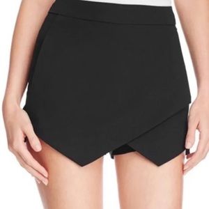 Black mini skort